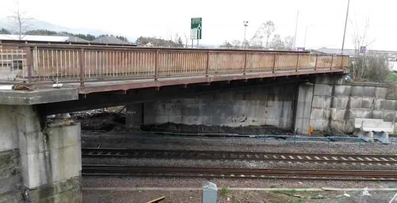 Photo of Kerse Road bridge from the temporary footbridge 16.04.18