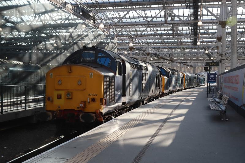 DRS in Plat 4 Waverley: 37422 + 37425 with saloon Caroline and 88002 stabled in Platform 4 at Waverley on 20/04/2018. Photo of DRS in Plat 4 Waverley