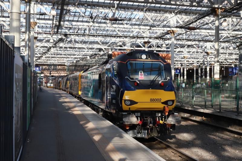 DRS in Plat 4 Waverley: 88002,saloon Caroline, 37425 + 37422 with stabled in Platform 4 at Waverley on 20/04/2018. Photo of DRS in Plat 4 Waverley