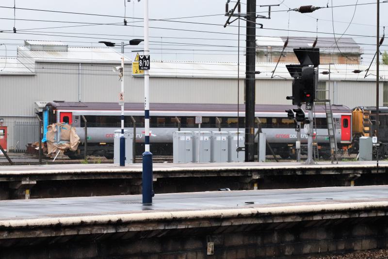 Photo of XC Hst coach with sliding doors