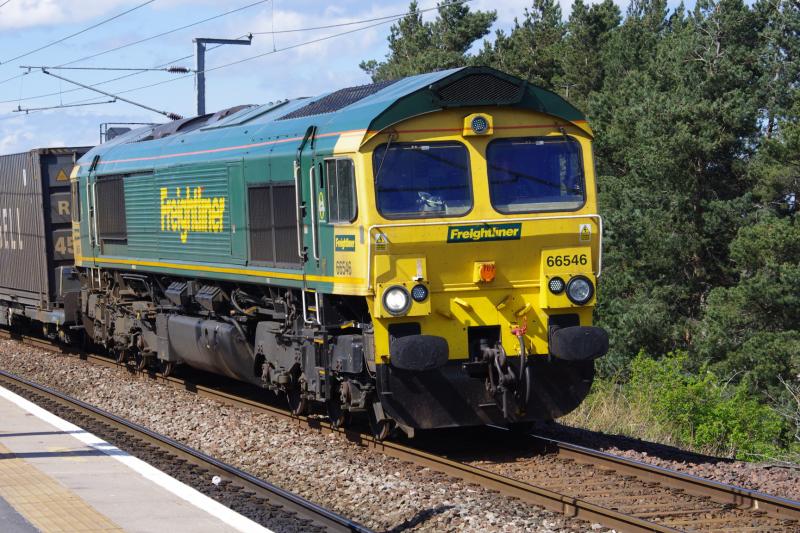 Photo of Freightliner 66546 06May18