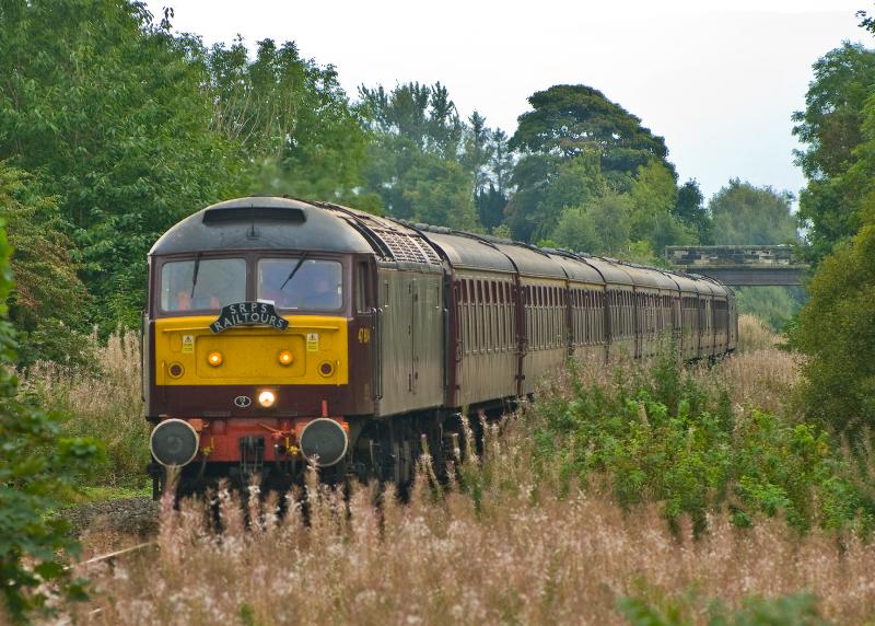 47804/47854: 47804 heads the Newcastle to Inverness SRPS railtour at Bridge of Earn. 47854 is on the rear. 20/09/08 Photo of 47804/47854
