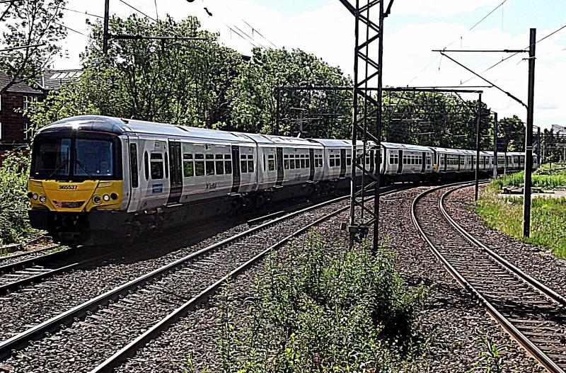 365537 at Hynland: Now entering service carrying passengers, ScotRail 365537, with classmate 365509 arrives at Hynland to perform a reversal move with an ecs movement from Eastfield to Shields Depot on Thursday 21st June 2018. Photo of 365537 at Hynland