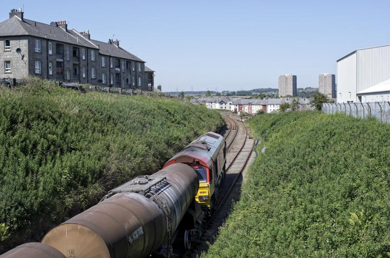 WATERLOO TANKS 28.6.18 .jpg: THE LAST TIME THIS CROSSOVER WILL BE USED TO ACCESS THE WATERLOO BRANCH --66001 Photo of WATERLOO TANKS 28.6.18 .jpg