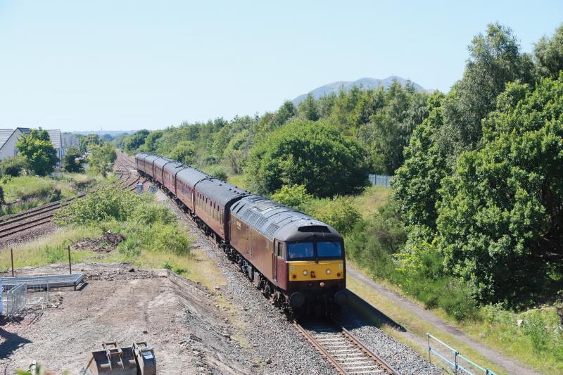 5Z47: 47237 on 5Z47 08.00 Fort William to Craigentinny T & RSMD passing the Mining subsidence compound at Niddrie West Jct on 30/06/2018 Photo of 5Z47