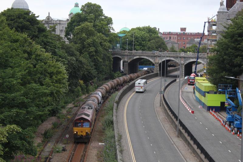 66051 TnT 66207 in Aberdeen, 26th July 2018: After end change at Kittybrewster, 66051 leads the early 6D84 Aberdeen Waterloo - Mossend loaded slurry tanks through Aberdeen, seen here from Union Street Bridge. Photo of 66051 TnT 66207 in Aberdeen, 26th July 2018