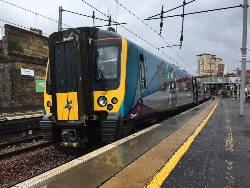 1S40 Manchester Piccadilly - Glasgow Central: Starting from Picadilly instead of Manchester Airport due to delays of other services, 350401 arrives at Motherwell bound for Glasgow Central Photo of 1S40 Manchester Piccadilly - Glasgow Central