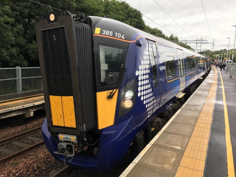 385104 1R05 Edinburgh- Queen Street : 385003 on the back. Photo of 385104 1R05 Edinburgh- Queen Street