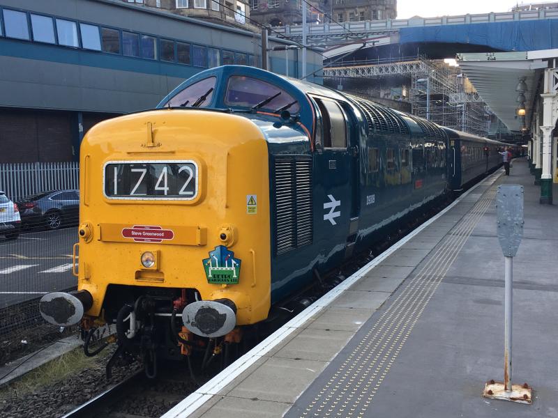 D9009 - 1Z42 Edinburgh - Preston: Having worked 5Z42 from Craigentinny. Deltic D9009 prepares to lead the 1Z42 Edinburgh - Preston out of Platform 8. Photo of D9009 - 1Z42 Edinburgh - Preston