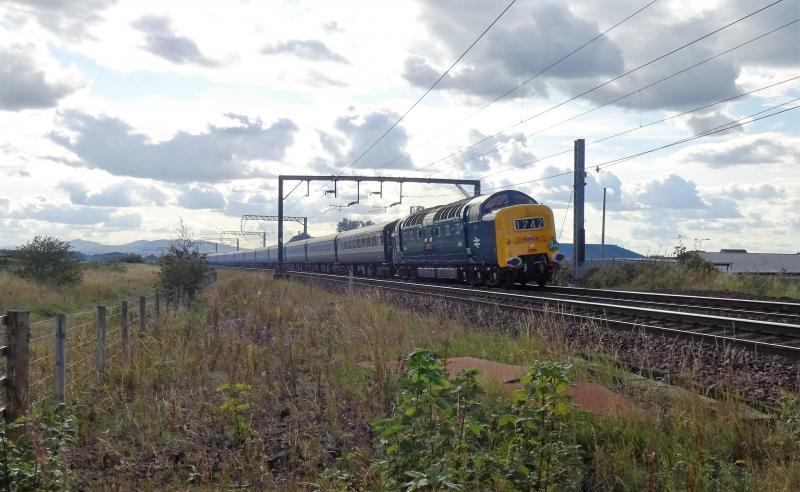 Deltic D9009 at Prestonpans 25/8/2018: Deltic D9009 Alycidon passing Prestonpans 25/8/2018 Photo of Deltic D9009 at Prestonpans 25/8/2018