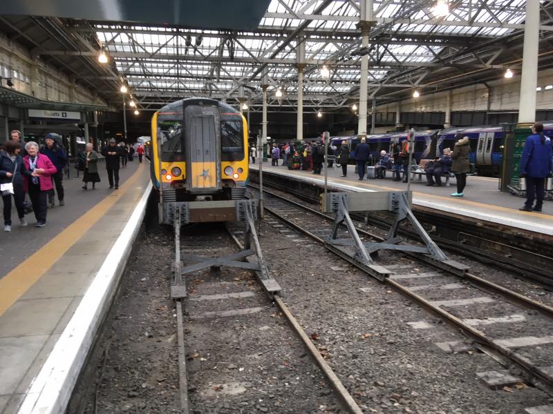 Photo of Class 350 Edinburgh