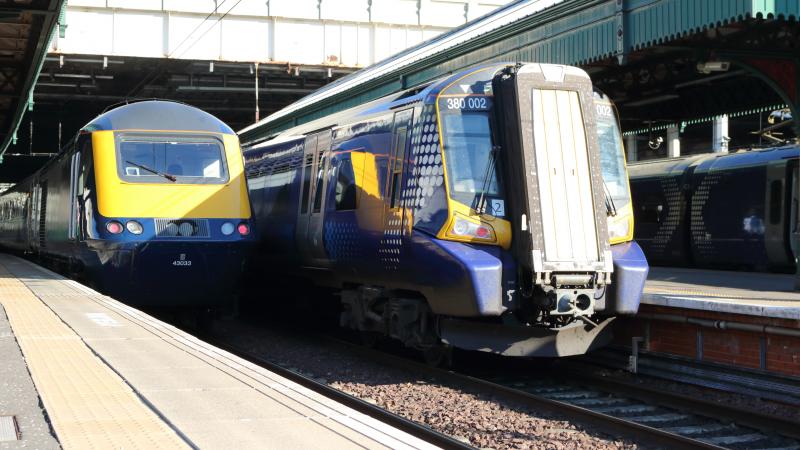 Photo of Media Launch train DID arrive at Waverley