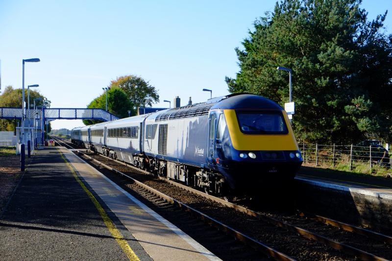 Photo of ScotRail HST passes Barry Links