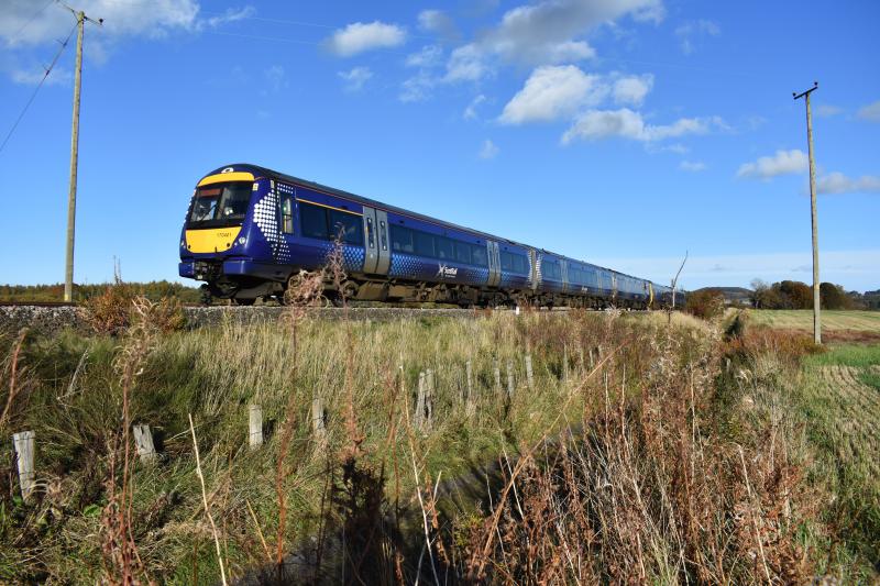 170401: 170 and 158 units head a Dundee to Edinburgh working past Ballomill Farm, Fife, on Sunday afternoon, 14/10/18. Photo of 170401