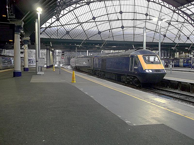 Photo of 43035 at Glasgow Queen Street