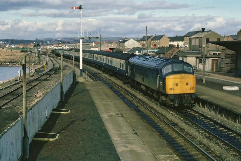 46.033 ON 12.40 ABDN-EDIN 5.3.81.jpg: MONTROSE Photo of 46.033 ON 12.40 ABDN-EDIN 5.3.81.jpg
