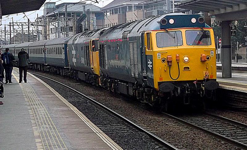 50006 at Haymarket: 50007 and 50049 running as 50006 and 50011 arrive at Haymarket with 1Z48 from Birmingham to Tweedbank on Saturday 5th January 2019., Photo of 50006 at Haymarket