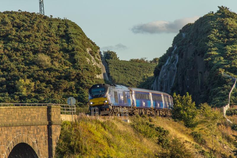 68006: 68006 on a Fife Circle evening service 19/09/2017 Photo of 68006