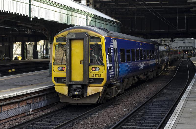 158712 WAVERLEY 26.2.19.jpg: DOUBLE PARKED WITH 365525. Photo of 158712 WAVERLEY 26.2.19.jpg