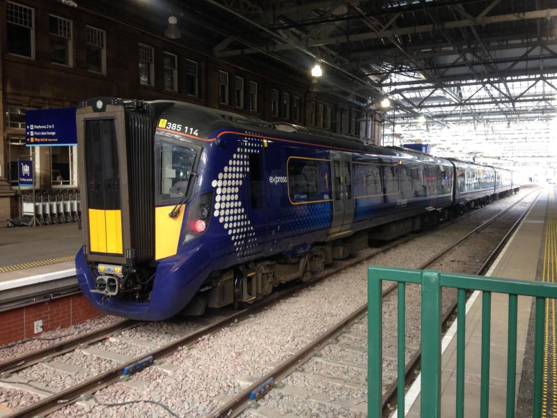 385 114: Stabled in new Waverley Platform 5 later to work 16.42
to North Berwick Photo of 385 114