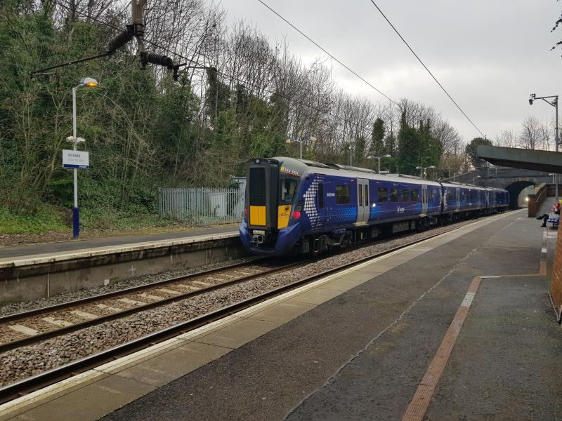 Photo of 385 004 at Kirkhill