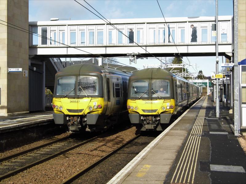 Class 365s Dunblane: 365521 365537 Dunblane 11/03/19 Photo of Class 365s Dunblane