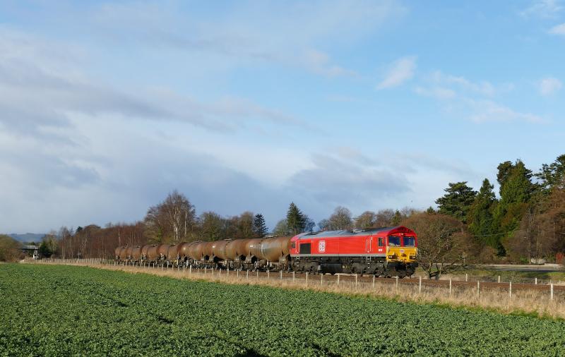 66021 with 6A32 Mossend to Aberdeen (Waterloo): 6A32 near the site of Glencarse station on 15-3-19. Photo of 66021 with 6A32 Mossend to Aberdeen (Waterloo)