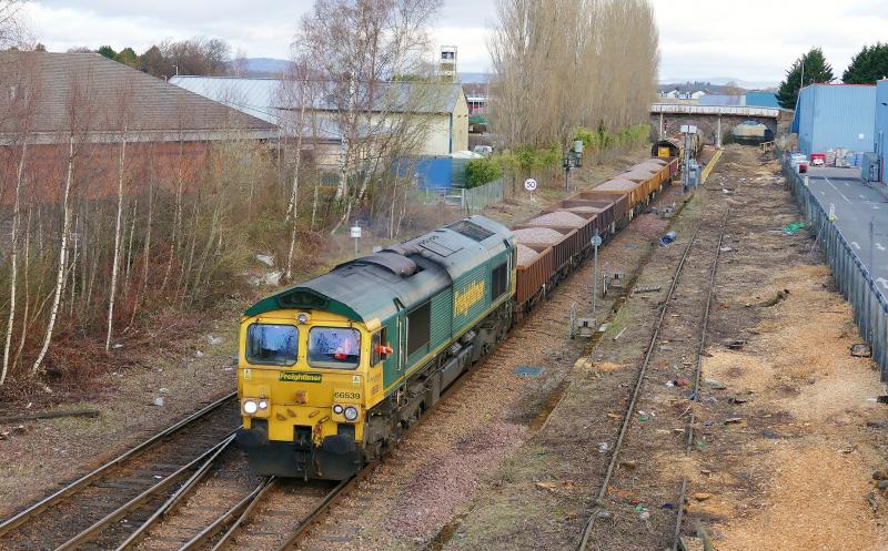 6K43 Aviemore To Millerhill: 66539 TnT 66511 with Ballast Train at Perth at 7.30 am on 26th. March 2019. Photo of 6K43 Aviemore To Millerhill