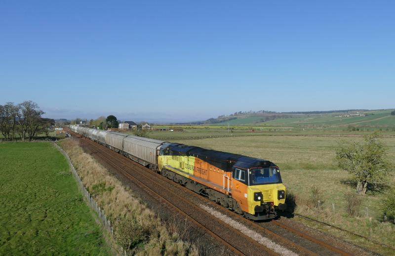6A65 Oxwellmains to Aberdeen cement: 70815 with 6A65 at Forteviot 10-4-19. Photo of 6A65 Oxwellmains to Aberdeen cement