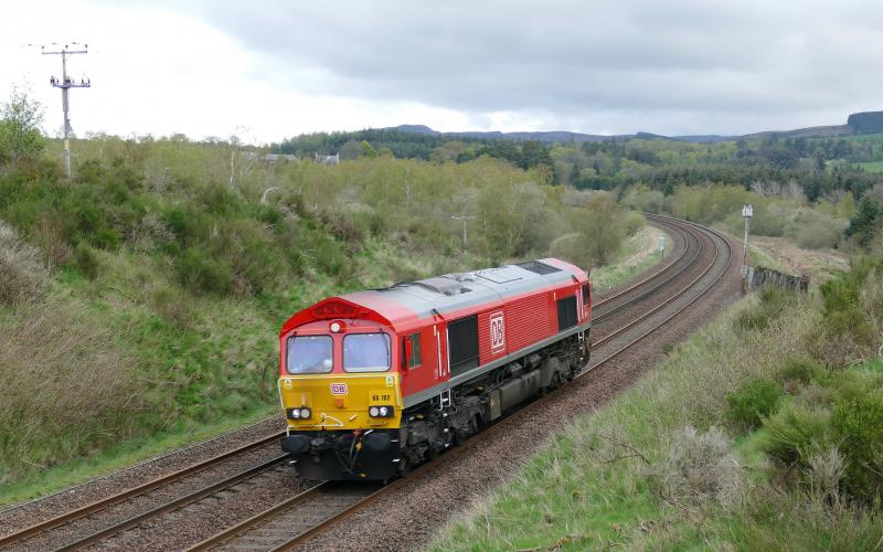 0D84 Aberdeen (Waterloo) to Mossend: 66182 southbound at Bardrill Road, Blackford...27-4-19. Photo of 0D84 Aberdeen (Waterloo) to Mossend