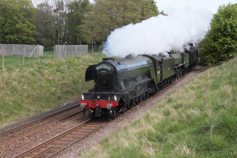 1Z63: 60103 + 61306 on 1Z63 09.49 Edinburgh to Inverness passing Peffermill Playing Fields on 10/05/2019 Photo of 1Z63