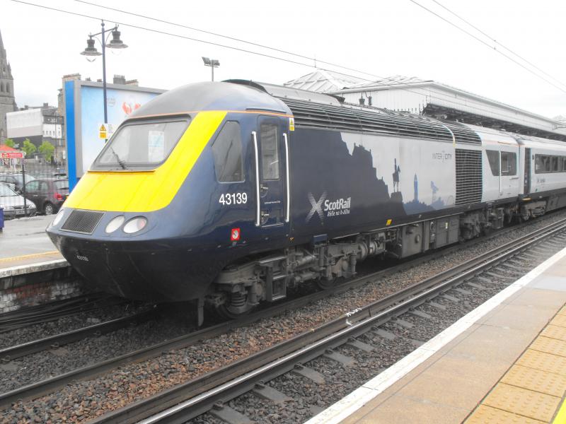 43143 on Glasgow to Inverness: 43143 rear power car seen at Stirling on 1111 Glasgow to Inverness today. Photo of 43143 on Glasgow to Inverness