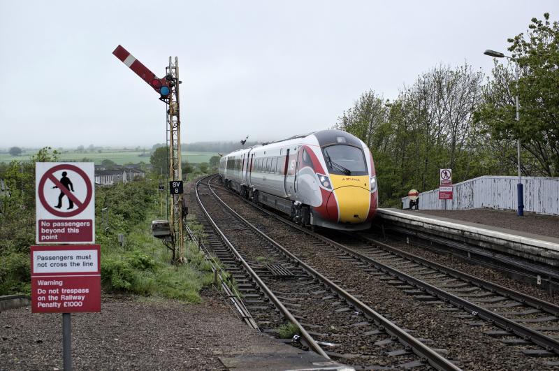 800105 STONEHAVEN 26.5 (1).jpg: RUNNING 13 MINS LATE 800105 PASSES STONEHAVEN AT 14.31 ON 26.5.19 Photo of 800105 STONEHAVEN 26.5 (1).jpg