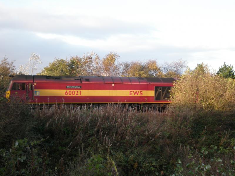 60021 'Star of The East' at Uphall: 60021 'Star of The East' Leaves Uphall with a Ballast/Engineers working to Newbridge Jct and beyond... Photo of 60021 'Star of The East' at Uphall