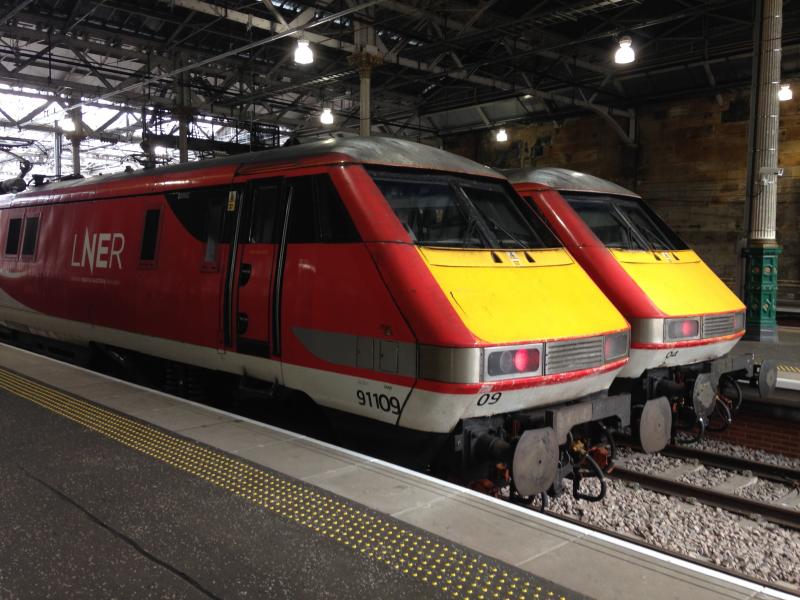 Not For Much Longer: A rather tired pair of Class 91s side by side at Waverley,
a sight in the foreseeable future consigned to history.
91104 (right) on 17.00 to Kings Cross, and 91109 17.30.
04.08.2019 Photo of Not For Much Longer