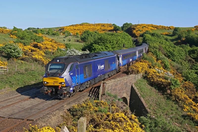 ScotRail: 68007 on the circle Photo of ScotRail