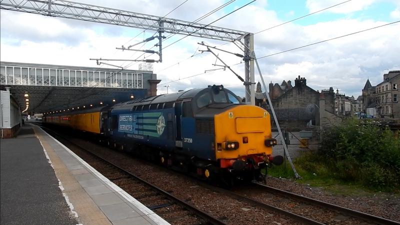 37259 and 37218 at Paisley Gilmour Street: 37259 and 37218 were doing the Mossend to Mossend Network Rail Train on the 8th of August Photo of 37259 and 37218 at Paisley Gilmour Street