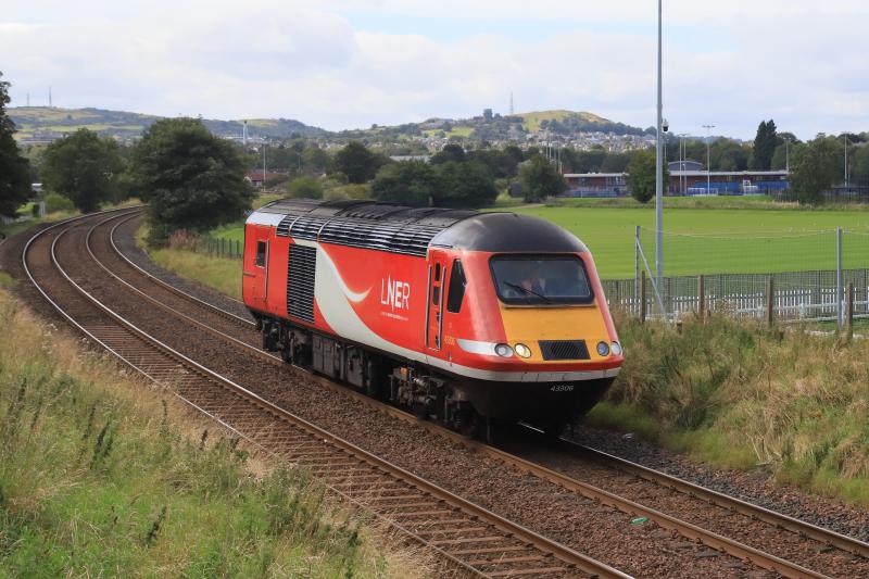 0E18: 43306 on 0E18 Craigentinny to Neville Hill passing Peffermill Playing Fields on 23/08/2019 Photo of 0E18