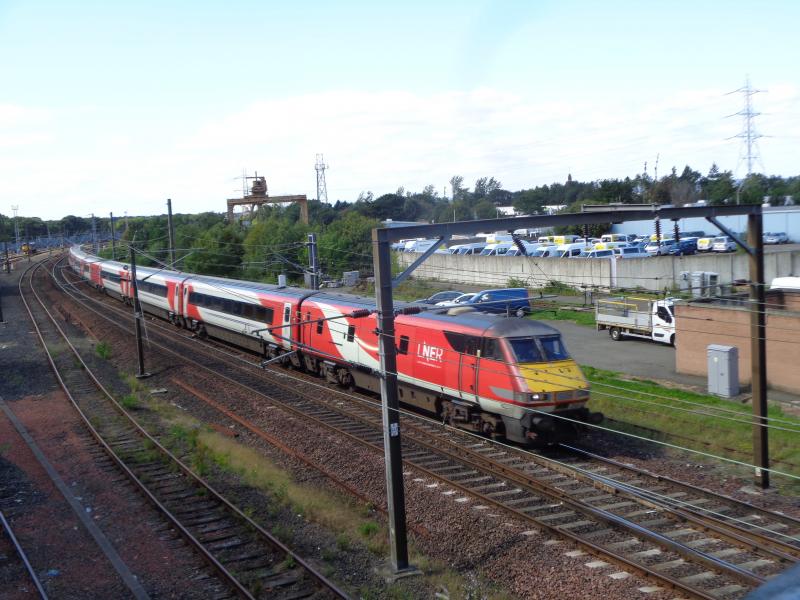 91 Portobello: 91 heads south on 15 Aug with 1430 KX sadly sun just went away at wrong time Photo of 91 Portobello