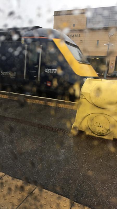 43177: 43177 arriving into a very wet Inverness in 31/8/2019 at the head of the 07:07 from Queen Street Photo of 43177
