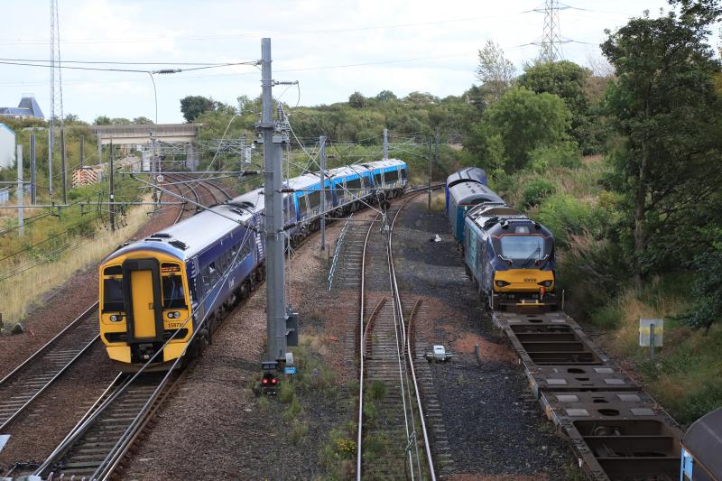 Portobello Jct: 158734 + 170407 on 2T75 14.45 Tweedbank to Edinburgh at Portobello Jct passing 88006 on 01/09/2019 Photo of Portobello Jct