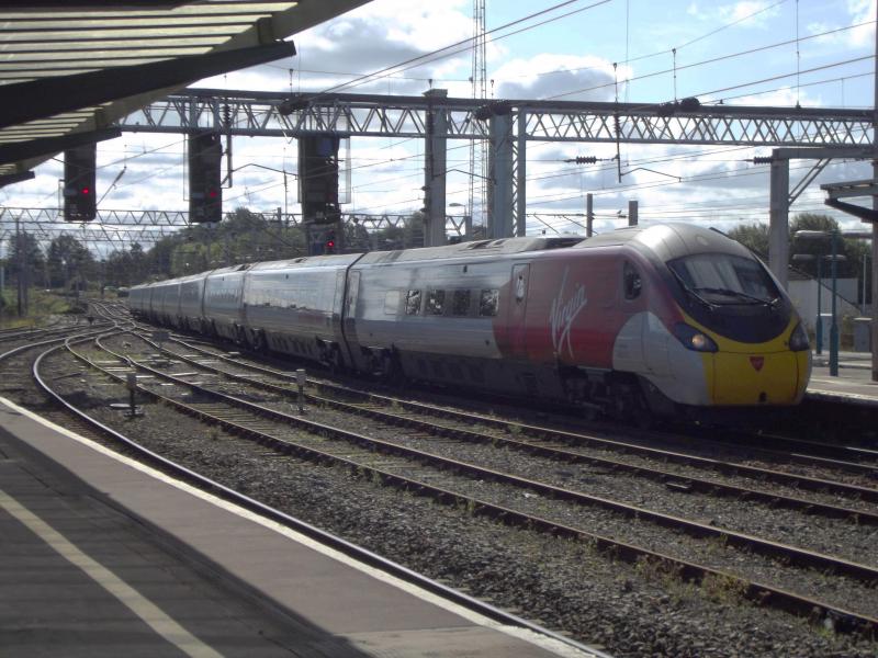 390039 at Carlisle: Virgin Pendolino 390039 arrives at Carlisle with a service from London Euston to Glasgow Central on Saturday 7th September 2019 Photo of 390039 at Carlisle