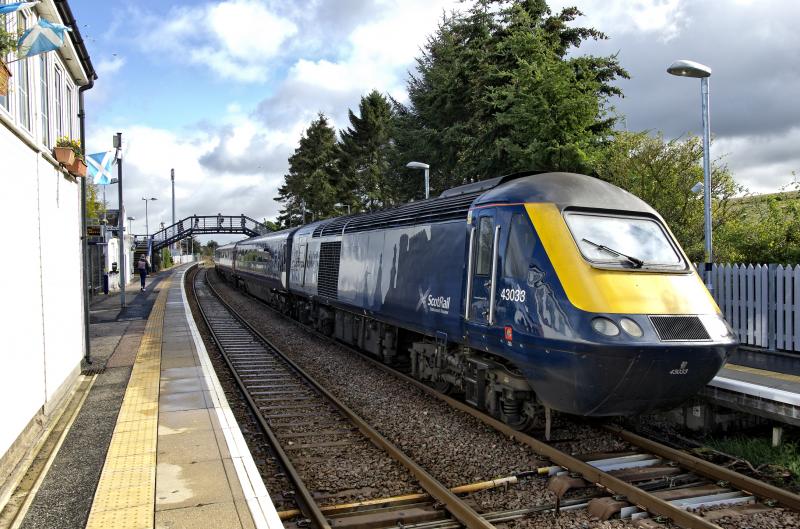 HST AT INSCH 1.jpg: 14.12 OFF INSCH FOR INVERNESS 2.10.19 Photo of HST AT INSCH 1.jpg