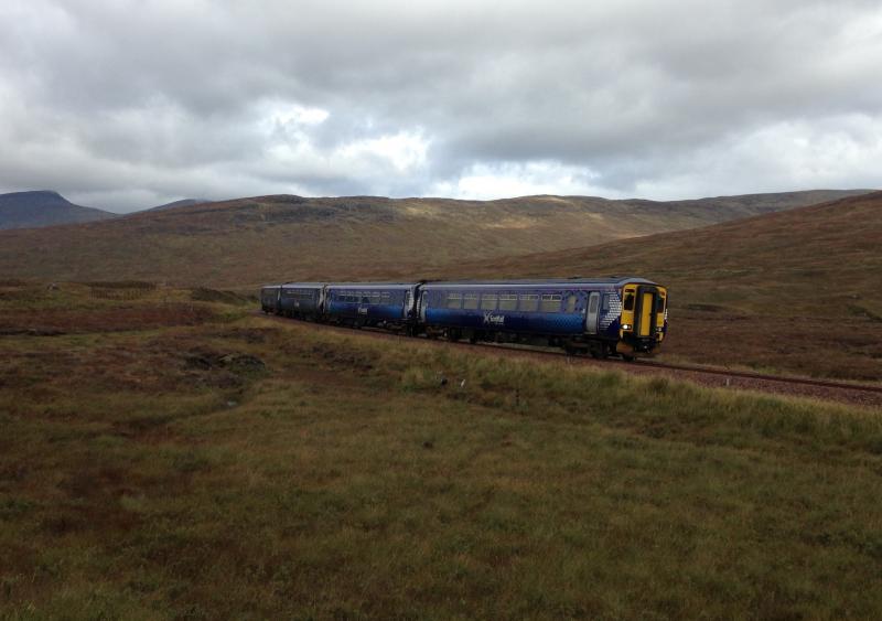 Corrour Arrival: 156 458 just short of Corrour Summit with 10.10 Mallaig to
Glasgow Queen Street. 28.09.2019 Photo of Corrour Arrival