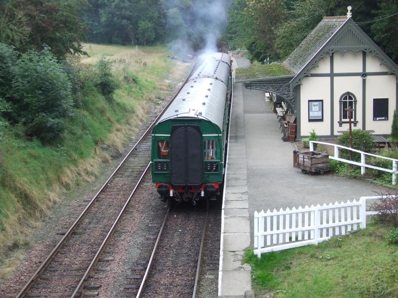 Photo of Swindon Class 126 leaving Birkhill