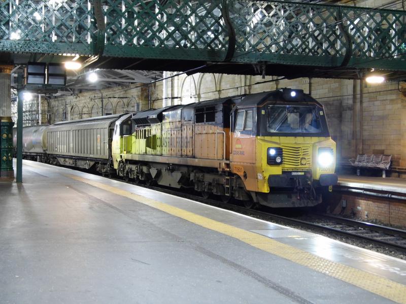 70801 6B32 Waverley 30/10/19: 70801 stops for a crew change unusually in platform 1 of Waverley while working 6B32 1652 Aberdeen- Oxwellmains cement Photo of 70801 6B32 Waverley 30/10/19