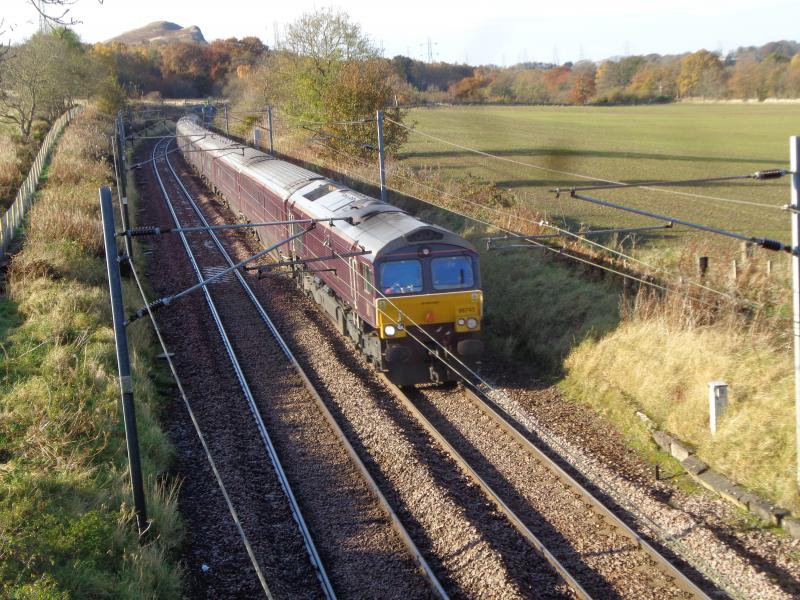 Royal Scotsman ECS: 66743 leads a Perth to Craigentinny move at Dalmahoy 31 Oct 2019 Photo of Royal Scotsman ECS