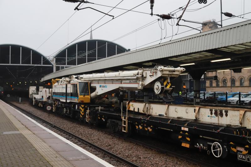 Volker Rail Crane: DRK 81613 in the consist of 6S31 on 01/11/2019 Photo of Volker Rail Crane
