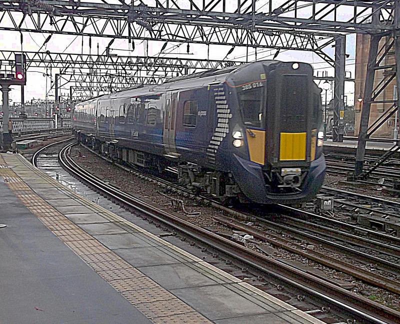 385016 at Glasgow Central: Hitachi Scot-Rail Express 385016 arrives at Glasgow Central with a service from Edinburgh Waverley via Shotts on Wednesday 20th November 2019. Photo of 385016 at Glasgow Central