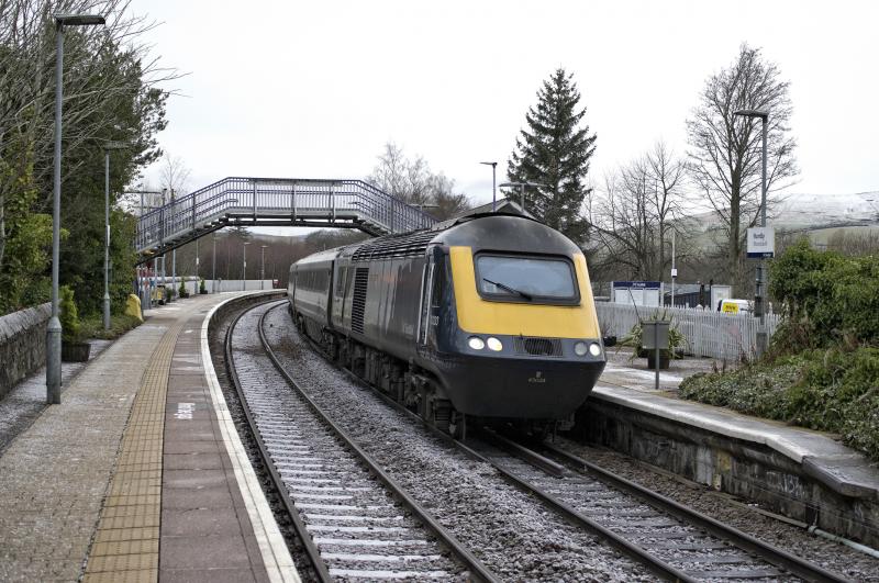 14.32 HUNTLY 18.12.19.jpg: PRECEEDING THE FAREWELL LNER HST A REFURBISHED SCOTRAIL HST IS SEEN AT HUNTLY ABOUT 40 MINS BEFORE THE SPECIAL. Photo of 14.32 HUNTLY 18.12.19.jpg